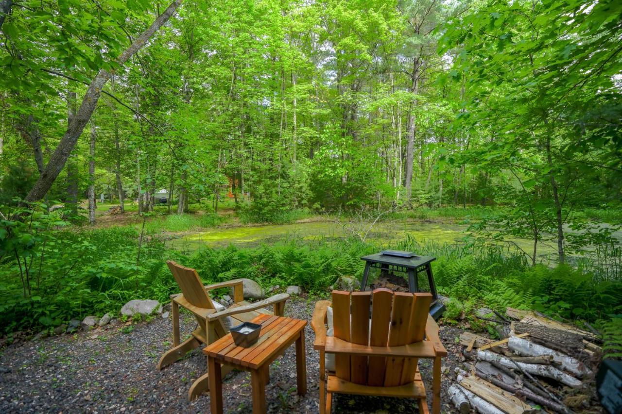 Vintage Wild West Tiny Hotel In The Woods! Pine City المظهر الخارجي الصورة