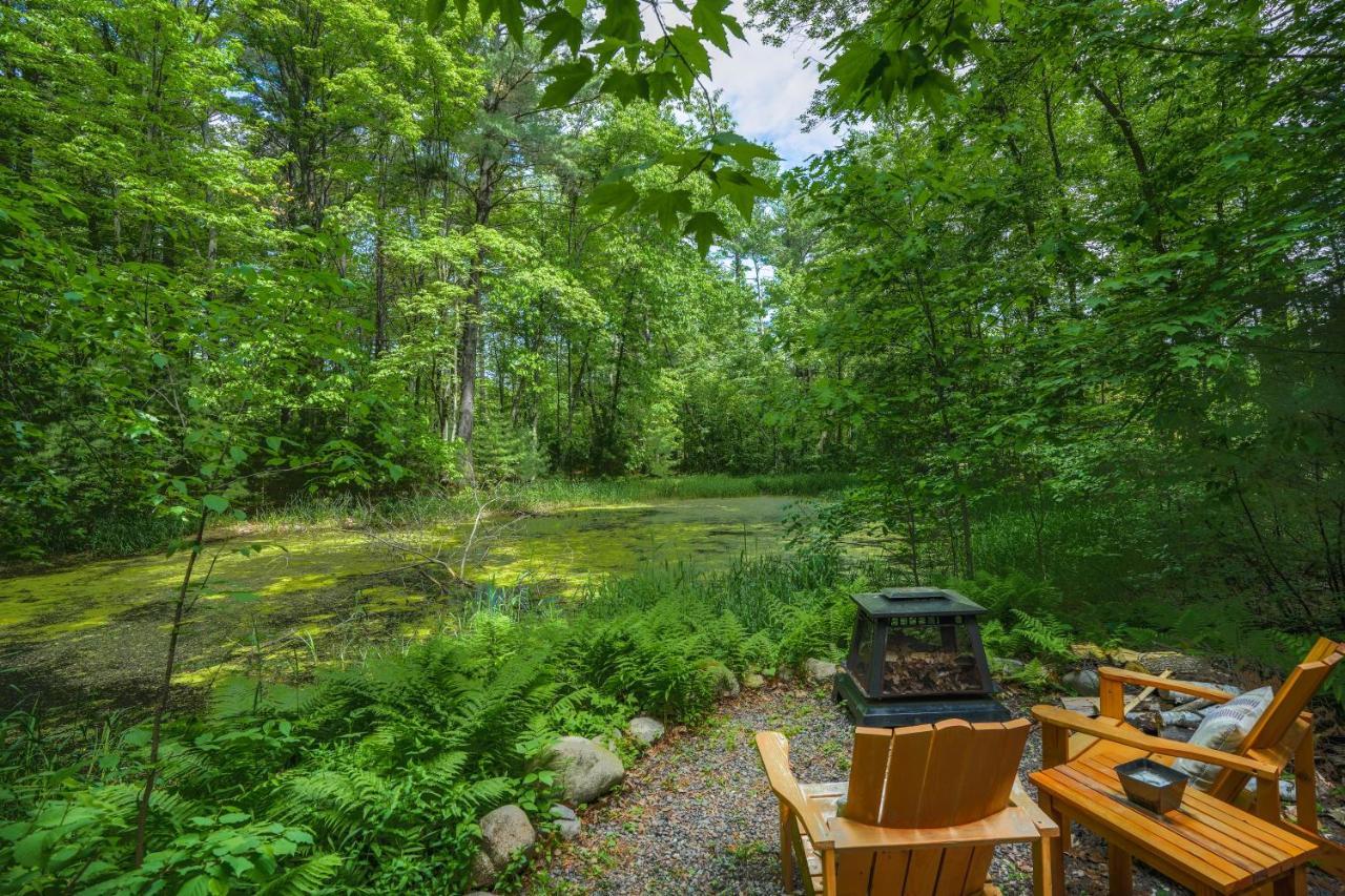 Vintage Wild West Tiny Hotel In The Woods! Pine City المظهر الخارجي الصورة