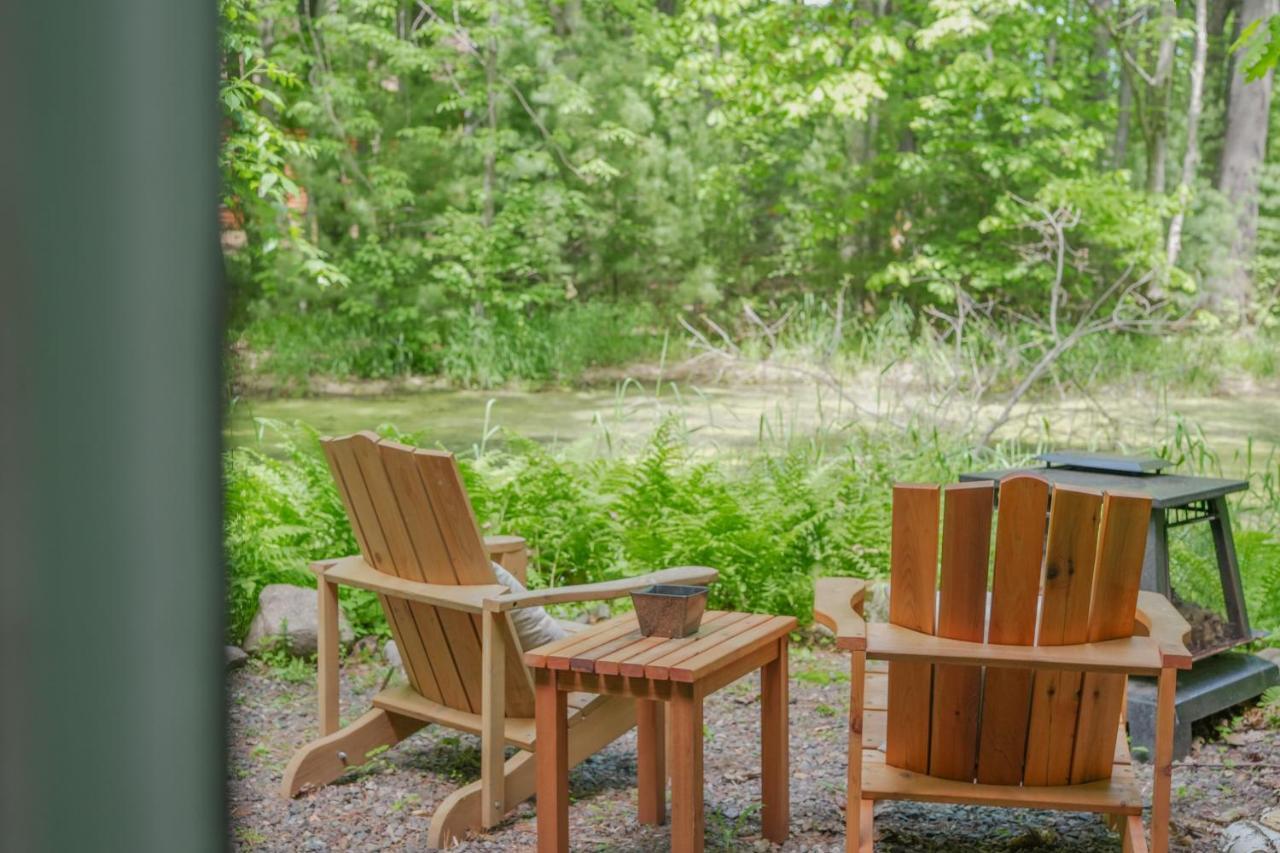Vintage Wild West Tiny Hotel In The Woods! Pine City المظهر الخارجي الصورة